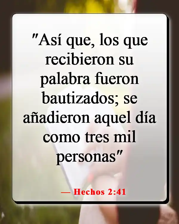 Versículos de la Biblia sobre guiar a otros hacia Dios (Hechos 2:41)